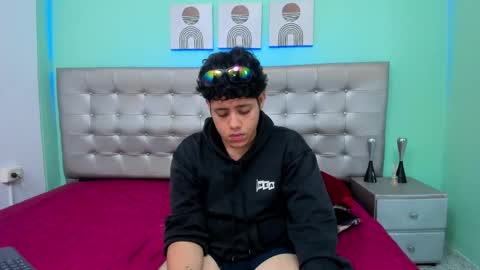 krist_palma online show from 02.21.25