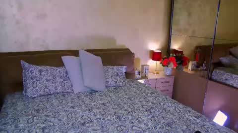 Snapshot of kristal_madness chatting on 02.11.25 kristal_madness online show from 02.11.25