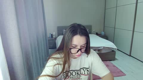 twitter    Annemarye 23 online show from 03.07.26