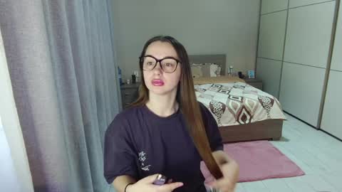 twitter    Annemarye 23 online show from 04.02.26