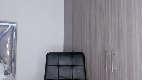 Snapshot of kristen_dollts chatting on 11.17.25 kristen_dollts online show from 11.17.25