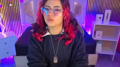 kristen_tay online show from 03.10.26