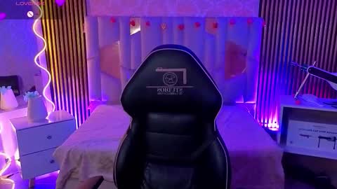 kristen_tay online show from 03.15.26