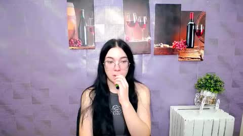 Snapshot of kristenx_x chatting on 10.27.25 Kristen online show from 10.27.25