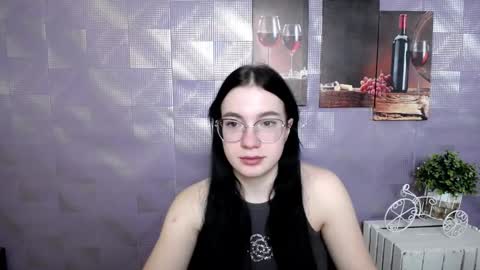 Snapshot of kristenx_x chatting on 11.14.25 Kristen online show from 11.14.25