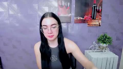 Snapshot of kristenx_x chatting on 11.17.25 Kristen online show from 11.17.25