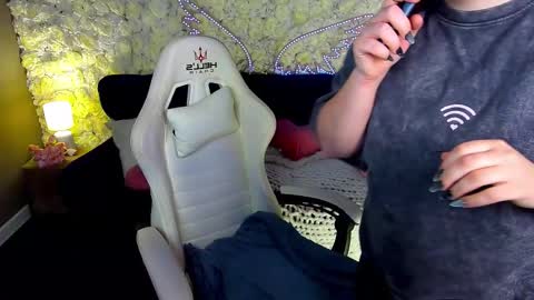 kristifoxy online show from 03.16.26