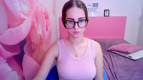 Snapshot of kristina_adel chatting on 12.11.24 Kristina Adel online show from 12.11.24