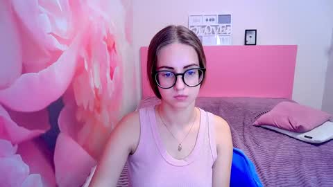 Snapshot of kristina_adel chatting on 12.11.24 Kristina Adel online show from 12.11.24