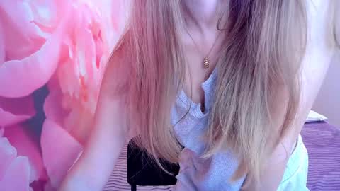 Snapshot of kristina_adel chatting on 01.13.25 Kristina Adel online show from 01.13.25