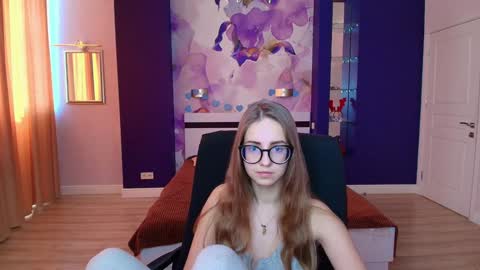 Snapshot of kristina_adel chatting on 01.20.25 Kristina Adel online show from 01.20.25