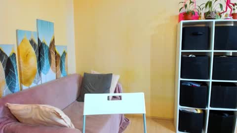 Christina online show from 10.13.25