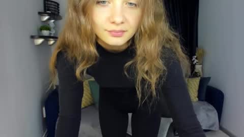 Snapshot of kristinalevis chatting on 12.11.24 Kristina online show from 12.11.24