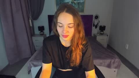 Snapshot of kristinalevis chatting on 12.15.24 Kristina online show from 12.15.24