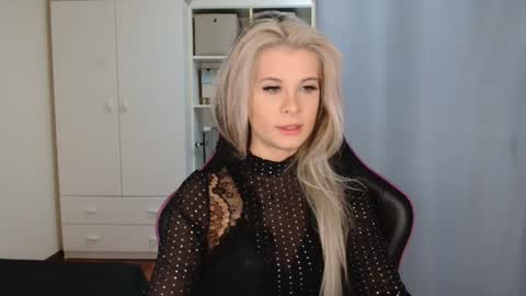 KristineAmore online show from 03.30.26