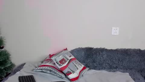 Snapshot of kristinedean chatting on 01.10.25 Kristi online show from 01.10.25