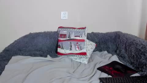 Snapshot of kristinedean chatting on 01.14.25 Kristi online show from 01.14.25