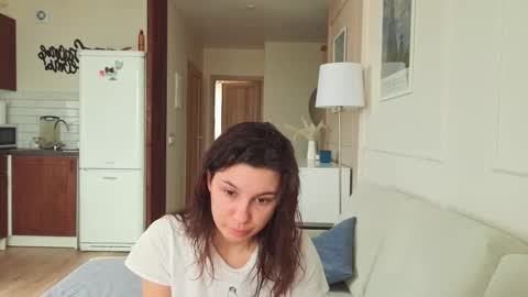 Snapshot of kristinedean chatting on 10.23.25 Kristi online show from 10.23.25