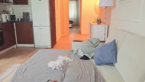 Snapshot of kristinedean chatting on 11.08.25 Kristi online show from 11.08.25