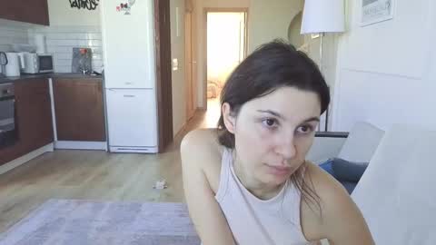 Snapshot of kristinedean chatting on 11.17.25 Kristi online show from 11.17.25