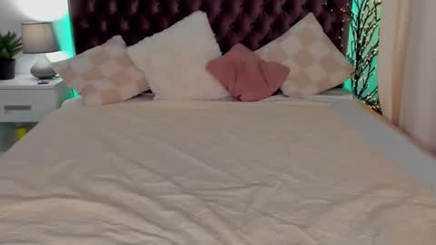 Snapshot of kristivegas chatting on 12.12.24 KristiVegas online show from 12.12.24