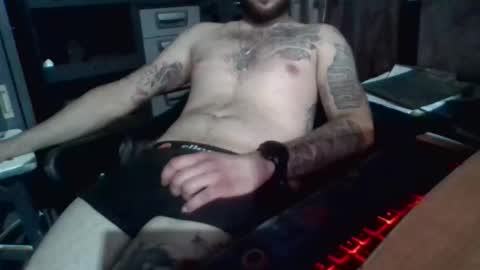 Snapshot of kristo2323 chatting on 09.28.25 kristo2323 online show from 09.28.25