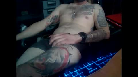 Snapshot of kristo2323 chatting on 10.19.25 kristo2323 online show from 10.19.25