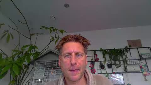 Snapshot of kristof8504 chatting on 12.21.25 kristof8504 online show from 12.21.25