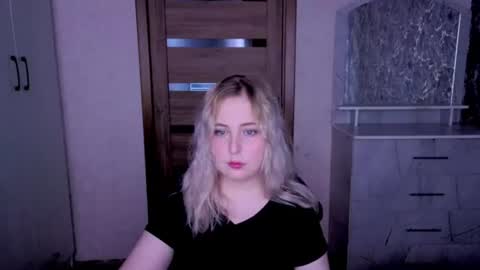 Snapshot of kristy_fran chatting on 06.22.26 Kristy online show from 06.22.26