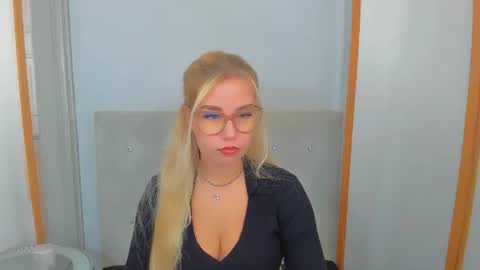 KristyFlowers online show from 03.01.25
