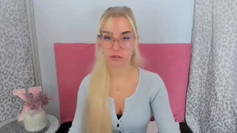 KristyFlowers online show from 11.23.25