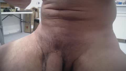 Snapshot of kronur chatting on 10.27.25 kronur online show from 10.27.25