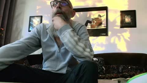 krummersaebel online show from 04.19.26