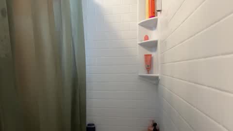 Snapshot of kryptiq0ne chatting on 01.20.25 Kryptiq online show from 01.20.25