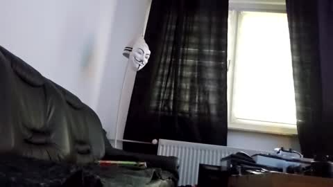 Snapshot of kryptoni18435 chatting on 02.02.25 Tommy online show from 02.02.25