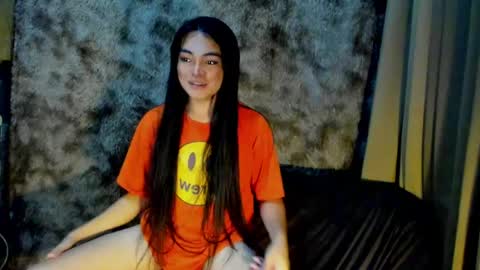 Snapshot of krystal_angel chatting on 04.24.26 krystal_angel online show from 04.24.26
