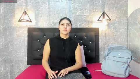 Snapshot of krystal_taylor23 chatting on 09.28.25 Kystal Taylor online show from 09.28.25