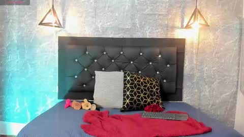 Snapshot of krystal_taylor23 chatting on 11.16.25 Kystal Taylor online show from 11.16.25