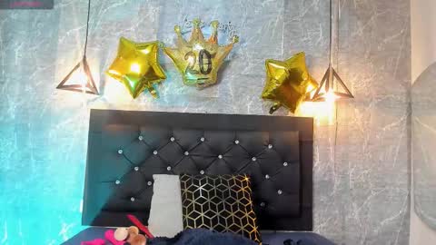 Snapshot of krystal_taylor23 chatting on 11.17.25 Kystal Taylor online show from 11.17.25