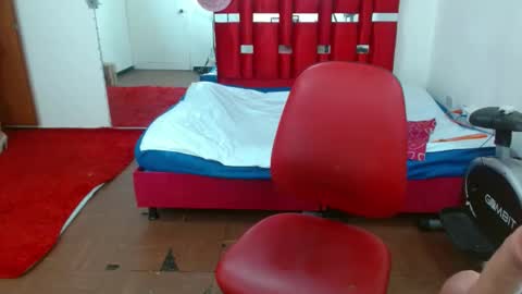 KRYSTAL THOMSON online show from 09.13.25