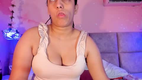 krystalswift_ online show from 02.23.26