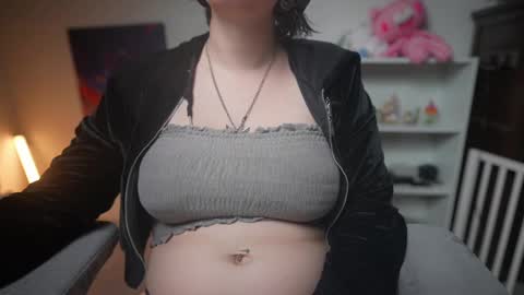 Snapshot of krystalsyxx chatting on 02.16.25 Krystal Syx online show from 02.16.25