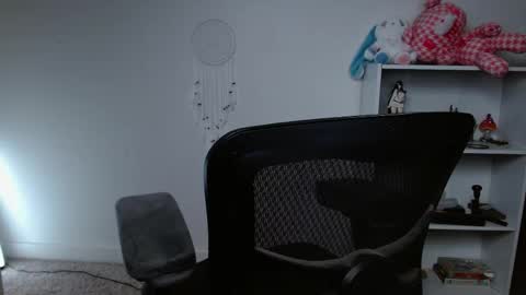 Snapshot of krystalsyxx chatting on 04.14.26 Krystal Syx online show from 04.14.26