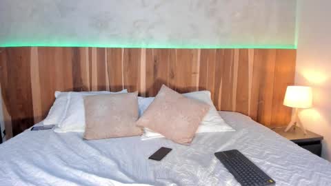 Krystal online show from 01.08.26