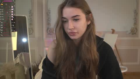 Snapshot of kseha_cute chatting on 01.06.25 Ksesha online show from 01.06.25