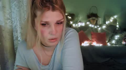 Snapshot of kudesnizza chatting on 02.05.25 Annika MTF ts post -op online show from 02.05.25