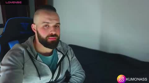 Snapshot of kumonass chatting on 02.14.26 kumonass online show from 02.14.26