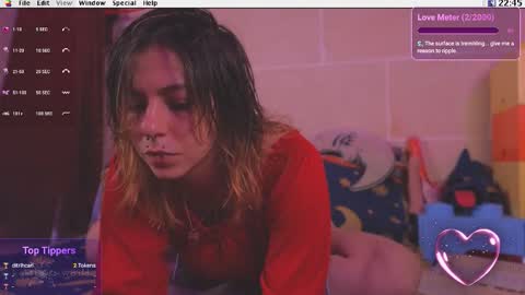 Snapshot of kuntboyzworld chatting on 10.17.25 Krypto hethey online show from 10.17.25