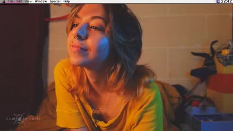 Snapshot of kuntboyzworld chatting on 10.20.25 Krypto hethey online show from 10.20.25