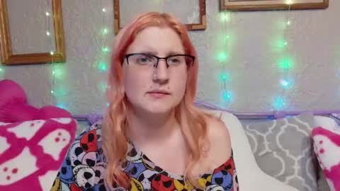 Snapshot of kunzitegoddess chatting on 03.29.26 Samantha online show from 03.29.26